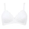 Bras Triumph | Amourette 300 Padded Non Wired Bra - 300P White